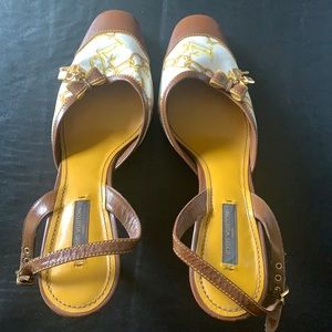 Louis Vuitton vintage pumps